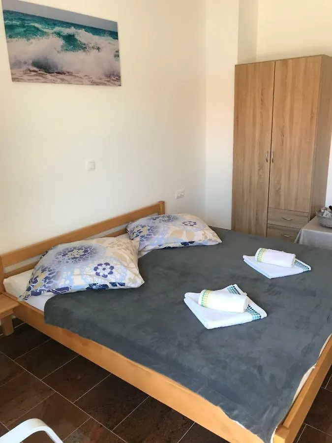 Apartmani Subasic Pag Town