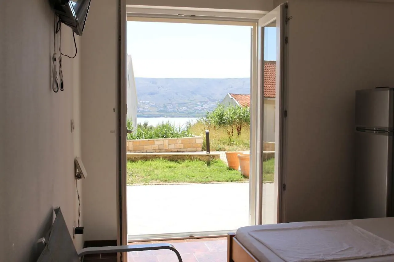 Apartmani Subasic Pag Town